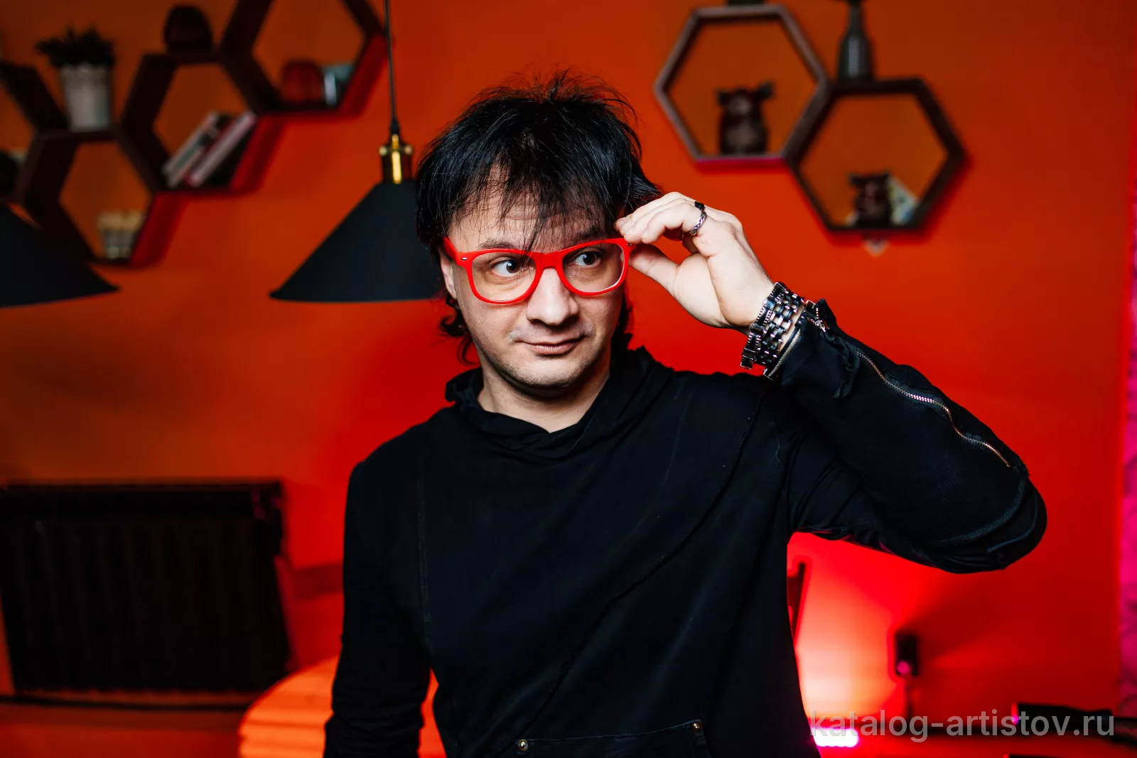 Стендап-комик Андрей Кожирнов, ведущий