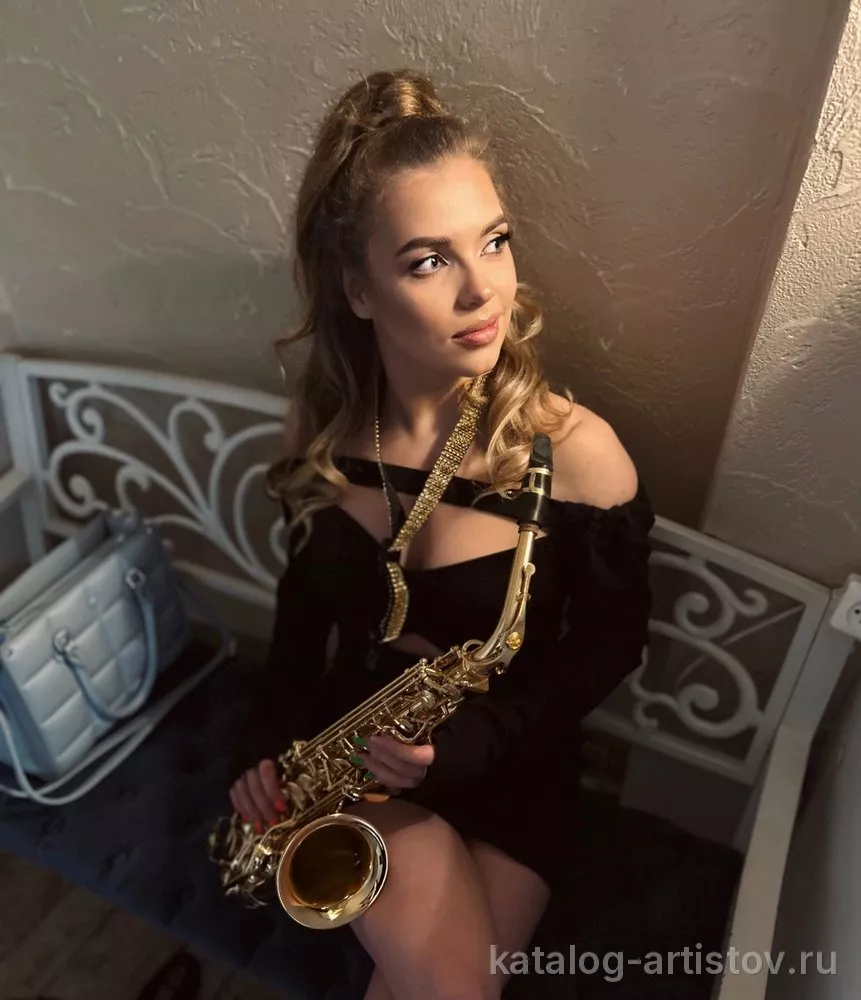 Саксофонистка Алёна Волкова — фото 3