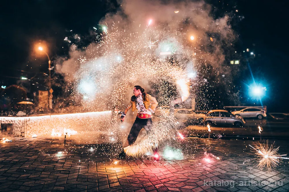 Театр огня и света Magic Fire Show, световое шоу