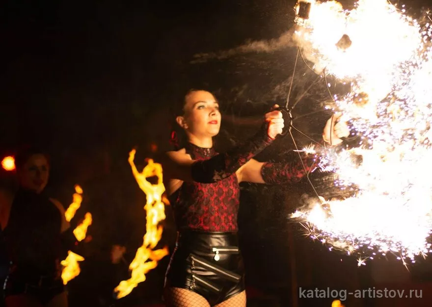 Театр огня и света Magic Fire Show, световое шоу — фото 7