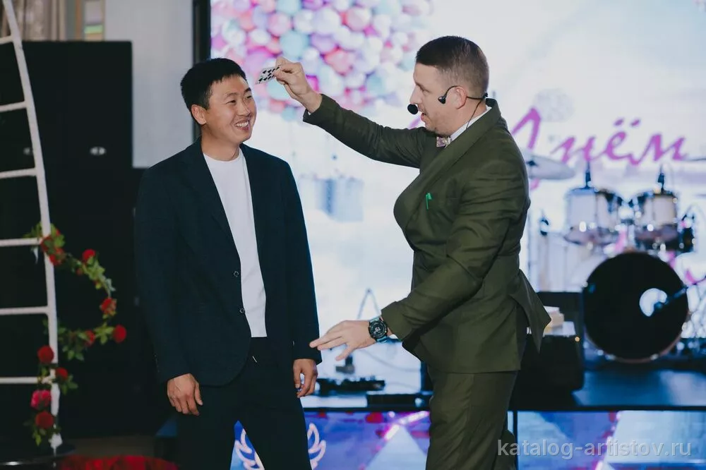 Фокусник Павел Ионов