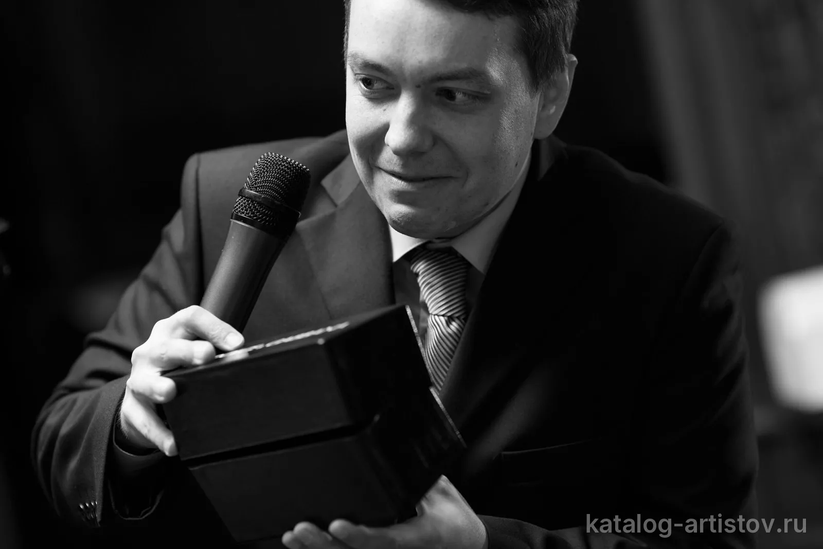 Спикер по ораторскому мастерству Артём Держун