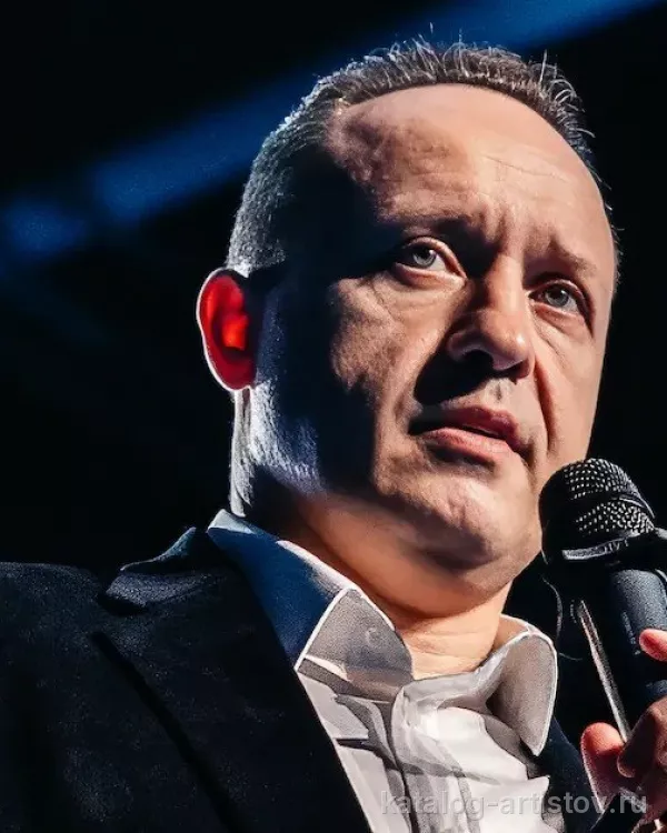 Мотивационный спикер Александр Мисуркин